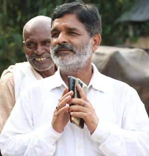 Independent prevails over both NDA, INDIA bloc in Bihar bypoll | Independent prevails over both NDA, INDIA bloc in Bihar bypoll