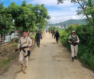 Additional Central forces arrive in violence-hit Manipur | Additional Central forces arrive in violence-hit Manipur Additional Central forces arrive in violence-hit Manipur | Additional Central forces arrive in violence-hit Manipur