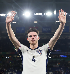 Declan Rice’s mentor Mark Noble sends emotional message to midfielder ahead of Euro finals | Declan Rice’s mentor Mark Noble sends emotional message to midfielder ahead of Euro finals Declan Rice’s mentor Mark Noble sends emotional message to midfielder ahead of Euro finals | Declan Rice’s mentor Mark Noble sends emotional message to midfielder ahead of Euro finals