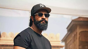 Vicky Kaushal reveals his father was once suicidal as he couldn’t find a job | Vicky Kaushal reveals his father was once suicidal as he couldn’t find a job Vicky Kaushal reveals his father was once suicidal as he couldn’t find a job | Vicky Kaushal reveals his father was once suicidal as he couldn’t find a job