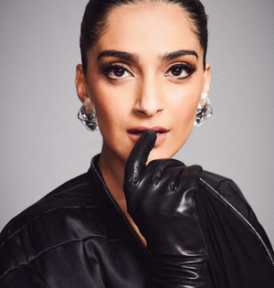 Sonam Kapoor: I did buy a lot, but borrowing clothes was more practical | Sonam Kapoor: I did buy a lot, but borrowing clothes was more practical Sonam Kapoor: I did buy a lot, but borrowing clothes was more practical | Sonam Kapoor: I did buy a lot, but borrowing clothes was more practical