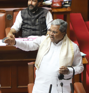 ED officials threatened officer to mention my name: Siddaramaiah | ED officials threatened officer to mention my name: Siddaramaiah ED officials threatened officer to mention my name: Siddaramaiah | ED officials threatened officer to mention my name: Siddaramaiah
