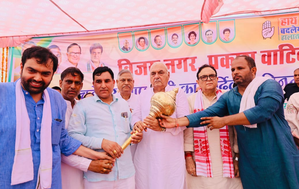 Congress will keep raising demand for Ahir Regiment: Ex-Haryana CM Hooda | Congress will keep raising demand for Ahir Regiment: Ex-Haryana CM Hooda Congress will keep raising demand for Ahir Regiment: Ex-Haryana CM Hooda | Congress will keep raising demand for Ahir Regiment: Ex-Haryana CM Hooda