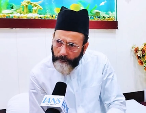 Muslims should display their names on eateries without fear: Islamic cleric | Muslims should display their names on eateries without fear: Islamic cleric Muslims should display their names on eateries without fear: Islamic cleric | Muslims should display their names on eateries without fear: Islamic cleric