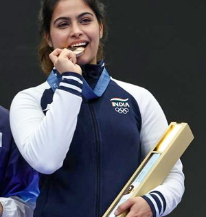President Murmu, PM Modi lead political leadership in hailing Manu Bhaker's historic bronze | President Murmu, PM Modi lead political leadership in hailing Manu Bhaker's historic bronze President Murmu, PM Modi lead political leadership in hailing Manu Bhaker's historic bronze | President Murmu, PM Modi lead political leadership in hailing Manu Bhaker's historic bronze