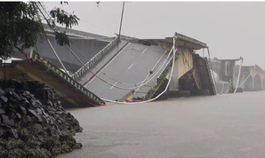 Bridge over Kali River collapses, K'taka CM asks officials to ensure safety | Bridge over Kali River collapses, K'taka CM asks officials to ensure safety Bridge over Kali River collapses, K'taka CM asks officials to ensure safety | Bridge over Kali River collapses, K'taka CM asks officials to ensure safety