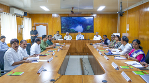 PM Modi chairs special review meeting in Wayanad, assures full assistance | PM Modi chairs special review meeting in Wayanad, assures full assistance PM Modi chairs special review meeting in Wayanad, assures full assistance | PM Modi chairs special review meeting in Wayanad, assures full assistance