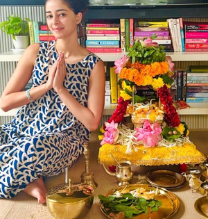Ananya Panday seeks divine blessings on ‘Shravan Somvaar’ | Ananya Panday seeks divine blessings on ‘Shravan Somvaar’ Ananya Panday seeks divine blessings on ‘Shravan Somvaar’ | Ananya Panday seeks divine blessings on ‘Shravan Somvaar’