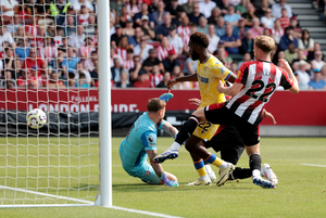 Premier League: Brentford claim controversial 2-1 victory over Crystal Palace | Premier League: Brentford claim controversial 2-1 victory over Crystal Palace Premier League: Brentford claim controversial 2-1 victory over Crystal Palace | Premier League: Brentford claim controversial 2-1 victory over Crystal Palace
