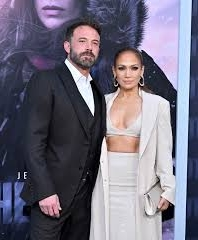 Jennifer Lopez files for divorce from Ben Affleck after 2 years of their marriage | Jennifer Lopez files for divorce from Ben Affleck after 2 years of their marriage Jennifer Lopez files for divorce from Ben Affleck after 2 years of their marriage | Jennifer Lopez files for divorce from Ben Affleck after 2 years of their marriage