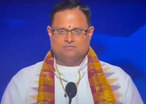 Choose leader who believes in 'Vasudhaiva Kutumbakam': Hindu priest tells Democrats | Choose leader who believes in 'Vasudhaiva Kutumbakam': Hindu priest tells Democrats