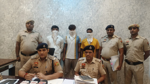 Three arrested for looting man via dating app | Three arrested for looting man via dating app