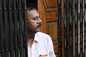 RG Kar case: CBI tracks Sandip Ghosh's phone calls after recovery of doctor's body | RG Kar case: CBI tracks Sandip Ghosh's phone calls after recovery of doctor's body RG Kar case: CBI tracks Sandip Ghosh's phone calls after recovery of doctor's body | RG Kar case: CBI tracks Sandip Ghosh's phone calls after recovery of doctor's body