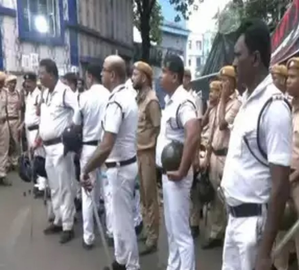 Layers of security in place ahead of 'Nabannno Abhijan' in Kolkata | Layers of security in place ahead of 'Nabannno Abhijan' in Kolkata Layers of security in place ahead of 'Nabannno Abhijan' in Kolkata | Layers of security in place ahead of 'Nabannno Abhijan' in Kolkata