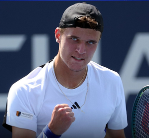 US Open: Jakub Mensik stuns Auger-Aliassime in 1st round; Goffin, Thompson, Navone also win | US Open: Jakub Mensik stuns Auger-Aliassime in 1st round; Goffin, Thompson, Navone also win US Open: Jakub Mensik stuns Auger-Aliassime in 1st round; Goffin, Thompson, Navone also win | US Open: Jakub Mensik stuns Auger-Aliassime in 1st round; Goffin, Thompson, Navone also win