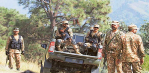 4 soldiers, 25 terrorists killed in separate operations in Pakistan | 4 soldiers, 25 terrorists killed in separate operations in Pakistan