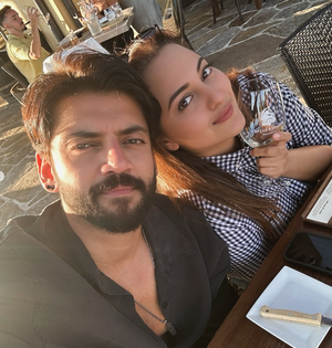 Sonakshi Sinha gives insight into Sona-Zaheer travel tales in New York | Sonakshi Sinha gives insight into Sona-Zaheer travel tales in New York Sonakshi Sinha gives insight into Sona-Zaheer travel tales in New York | Sonakshi Sinha gives insight into Sona-Zaheer travel tales in New York