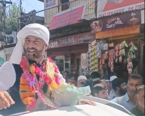 Congress leader defies party, files nomination papers against Omar Abdullah | Congress leader defies party, files nomination papers against Omar Abdullah Congress leader defies party, files nomination papers against Omar Abdullah | Congress leader defies party, files nomination papers against Omar Abdullah