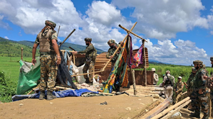 Five people killed in fresh Manipur violence | Five people killed in fresh Manipur violence Five people killed in fresh Manipur violence | Five people killed in fresh Manipur violence