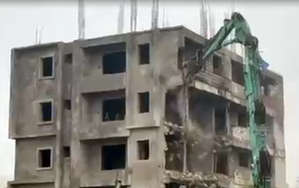 HYDRAA bulldozers in action again to save lakes in Hyderabad | HYDRAA bulldozers in action again to save lakes in Hyderabad HYDRAA bulldozers in action again to save lakes in Hyderabad | HYDRAA bulldozers in action again to save lakes in Hyderabad