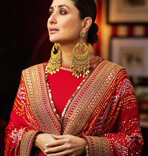 Kareena Kapoor drips royalty in fiery red Indian wear | Kareena Kapoor drips royalty in fiery red Indian wear Kareena Kapoor drips royalty in fiery red Indian wear | Kareena Kapoor drips royalty in fiery red Indian wear
