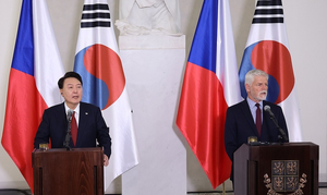 S. Korea, Czech Republic will collaborate on nuclear reactor design, construction: Yoon | S. Korea, Czech Republic will collaborate on nuclear reactor design, construction: Yoon