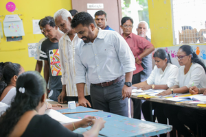 Sri Lanka: Voting ends in Presidential election, first result expected before midnight | Sri Lanka: Voting ends in Presidential election, first result expected before midnight Sri Lanka: Voting ends in Presidential election, first result expected before midnight | Sri Lanka: Voting ends in Presidential election, first result expected before midnight