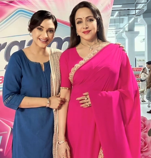 'Dream Girl' Hema Malini mesmerises Rati Pandey | 'Dream Girl' Hema Malini mesmerises Rati Pandey 'Dream Girl' Hema Malini mesmerises Rati Pandey | 'Dream Girl' Hema Malini mesmerises Rati Pandey