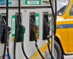 Petrol, diesel to become cheaper in many places as OMCs announce key moves | Petrol, diesel to become cheaper in many places as OMCs announce key moves Petrol, diesel to become cheaper in many places as OMCs announce key moves | Petrol, diesel to become cheaper in many places as OMCs announce key moves
