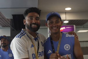 Jaiswal, Siraj share best fielder medal in Test series win over Bangladesh | Jaiswal, Siraj share best fielder medal in Test series win over Bangladesh Jaiswal, Siraj share best fielder medal in Test series win over Bangladesh | Jaiswal, Siraj share best fielder medal in Test series win over Bangladesh