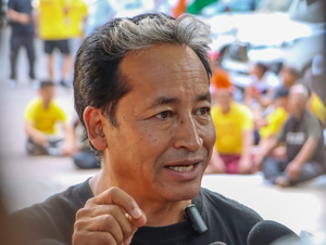 CBI starts probe into alleged FCRA violation by Sonam Wangchuk | CBI starts probe into alleged FCRA violation by Sonam Wangchuk
