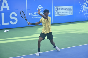 National Tennis C'ship: Vinayagamurthy stuns Sangram; Samarth keeps on winning in Fenesta Open | National Tennis C'ship: Vinayagamurthy stuns Sangram; Samarth keeps on winning in Fenesta Open