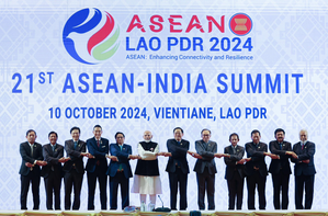 In Laos, PM Modi presents 10-point plan to strengthen ASEAN-India Comprehensive Partnership | In Laos, PM Modi presents 10-point plan to strengthen ASEAN-India Comprehensive Partnership In Laos, PM Modi presents 10-point plan to strengthen ASEAN-India Comprehensive Partnership | In Laos, PM Modi presents 10-point plan to strengthen ASEAN-India Comprehensive Partnership