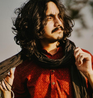 ‘Khalasi’ hitmaker Aditya Gadhvi says folk instruments tell stories of traditions from across centuries | ‘Khalasi’ hitmaker Aditya Gadhvi says folk instruments tell stories of traditions from across centuries ‘Khalasi’ hitmaker Aditya Gadhvi says folk instruments tell stories of traditions from across centuries | ‘Khalasi’ hitmaker Aditya Gadhvi says folk instruments tell stories of traditions from across centuries