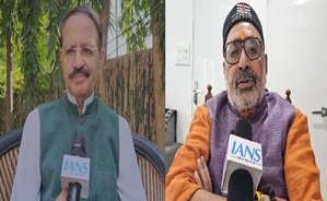 Cong leader challenges Mohan Bhagwat to name those dividing nation | Cong leader challenges Mohan Bhagwat to name those dividing nation Cong leader challenges Mohan Bhagwat to name those dividing nation | Cong leader challenges Mohan Bhagwat to name those dividing nation