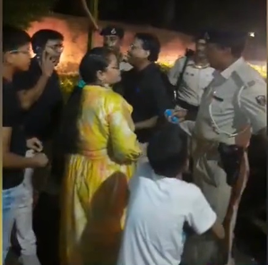 Bihar: BJP MLC demands action against Katihar rail SP over altercation | Bihar: BJP MLC demands action against Katihar rail SP over altercation Bihar: BJP MLC demands action against Katihar rail SP over altercation | Bihar: BJP MLC demands action against Katihar rail SP over altercation