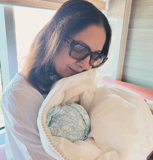 Neena Gupta shares adorable picture with ‘beti ki beti’ | Neena Gupta shares adorable picture with ‘beti ki beti’ Neena Gupta shares adorable picture with ‘beti ki beti’ | Neena Gupta shares adorable picture with ‘beti ki beti’