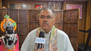 Height of dynastic politics: Tarun Chugh slams Congress for sidelining principles in Wayanad bypoll | Height of dynastic politics: Tarun Chugh slams Congress for sidelining principles in Wayanad bypoll Height of dynastic politics: Tarun Chugh slams Congress for sidelining principles in Wayanad bypoll | Height of dynastic politics: Tarun Chugh slams Congress for sidelining principles in Wayanad bypoll