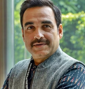 Pankaj Tripathi to turn a radio host for FM channel | Pankaj Tripathi to turn a radio host for FM channel Pankaj Tripathi to turn a radio host for FM channel | Pankaj Tripathi to turn a radio host for FM channel
