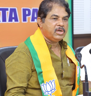 Karnataka BJP slams Kharge for remarks against Amit Shah’s holy dip at Kumbh | Karnataka BJP slams Kharge for remarks against Amit Shah’s holy dip at Kumbh Karnataka BJP slams Kharge for remarks against Amit Shah’s holy dip at Kumbh | Karnataka BJP slams Kharge for remarks against Amit Shah’s holy dip at Kumbh
