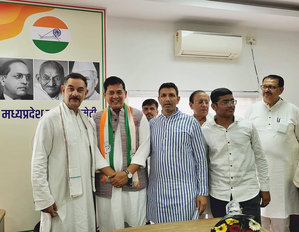 Vyapam whistleblower Anand Rai joins Congress | Vyapam whistleblower Anand Rai joins Congress Vyapam whistleblower Anand Rai joins Congress | Vyapam whistleblower Anand Rai joins Congress