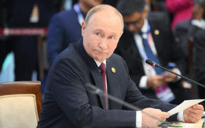 Putin's 72-hour Victory Day ceasefire comes into effect | Putin's 72-hour Victory Day ceasefire comes into effect Putin's 72-hour Victory Day ceasefire comes into effect | Putin's 72-hour Victory Day ceasefire comes into effect