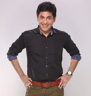 Aasif Sheikh talks about his signature line from the SRK and Salman Khan-starrer ‘Karan Arjun’ | Aasif Sheikh talks about his signature line from the SRK and Salman Khan-starrer ‘Karan Arjun’ Aasif Sheikh talks about his signature line from the SRK and Salman Khan-starrer ‘Karan Arjun’ | Aasif Sheikh talks about his signature line from the SRK and Salman Khan-starrer ‘Karan Arjun’