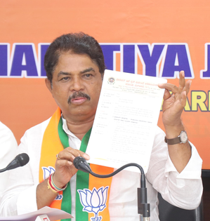 BJP to challenge K'taka govt’s move to withdraw cases against cow smugglers | BJP to challenge K'taka govt’s move to withdraw cases against cow smugglers BJP to challenge K'taka govt’s move to withdraw cases against cow smugglers | BJP to challenge K'taka govt’s move to withdraw cases against cow smugglers