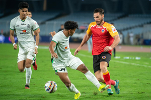 ISL 2024-25: Nine-man East Bengal hold Mohammedan to draw, earn first point of season | ISL 2024-25: Nine-man East Bengal hold Mohammedan to draw, earn first point of season ISL 2024-25: Nine-man East Bengal hold Mohammedan to draw, earn first point of season | ISL 2024-25: Nine-man East Bengal hold Mohammedan to draw, earn first point of season