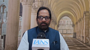 Naqvi hits out at Tauqeer Raza over ‘call to gherao capital’, calls for reining in ‘anarchists’ | Naqvi hits out at Tauqeer Raza over ‘call to gherao capital’, calls for reining in ‘anarchists’ Naqvi hits out at Tauqeer Raza over ‘call to gherao capital’, calls for reining in ‘anarchists’ | Naqvi hits out at Tauqeer Raza over ‘call to gherao capital’, calls for reining in ‘anarchists’