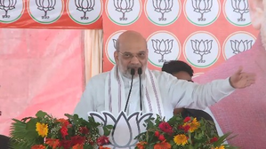 Hemant Soren rolls out red carpet for infiltrators, we will throw them out, says Amit Shah in Jharkhand rally | Hemant Soren rolls out red carpet for infiltrators, we will throw them out, says Amit Shah in Jharkhand rally Hemant Soren rolls out red carpet for infiltrators, we will throw them out, says Amit Shah in Jharkhand rally | Hemant Soren rolls out red carpet for infiltrators, we will throw them out, says Amit Shah in Jharkhand rally