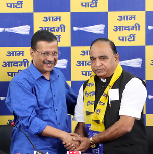 Cong, BJP leaders’ rush to join AAP shows we are winning Assembly polls: Kejriwal | Cong, BJP leaders’ rush to join AAP shows we are winning Assembly polls: Kejriwal Cong, BJP leaders’ rush to join AAP shows we are winning Assembly polls: Kejriwal | Cong, BJP leaders’ rush to join AAP shows we are winning Assembly polls: Kejriwal