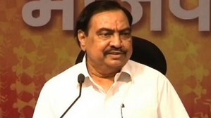 Eknath Khadse announces retirement from electoral politics, seeks votes for daughter | Eknath Khadse announces retirement from electoral politics, seeks votes for daughter Eknath Khadse announces retirement from electoral politics, seeks votes for daughter | Eknath Khadse announces retirement from electoral politics, seeks votes for daughter