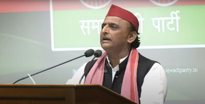 UP by-polls: Akhilesh Yadav alleges BJP browbeating officials to rig voting | UP by-polls: Akhilesh Yadav alleges BJP browbeating officials to rig voting